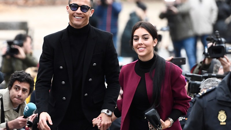 FOTO: Cristiano Ronaldo anuncia que será padre de gemelos ¡otra vez!