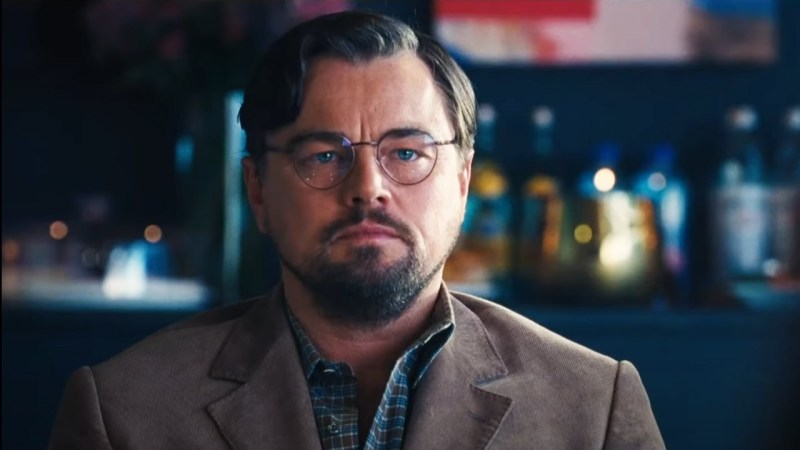 Leonardo Dicaprio Salt A Un Lago Congelado Para Salvar A Sus Perros.jpg