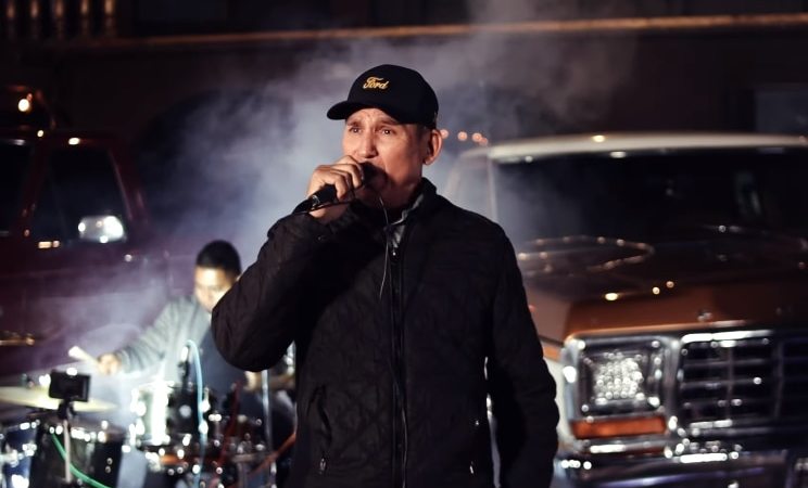 El cantante de corridos Gabriel Soto fue balaceado en Tijuana