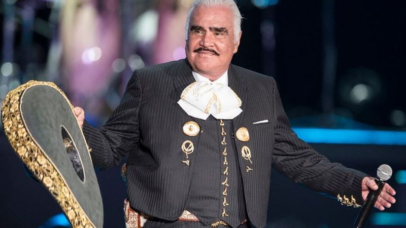 Vicente Fernández será homenajeado en Premios Lo Nuestro 2022