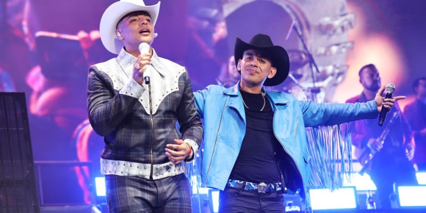 Grupo Firme en el escenario de Coachella