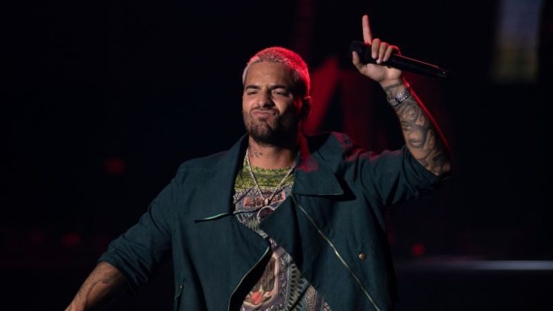 Maluma sacó a dos mujeres de su concierto por estar peleando