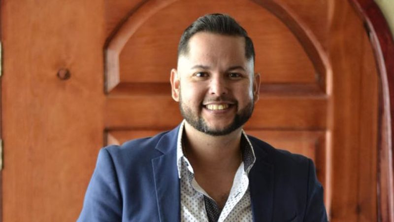 Toño Lizárraga y su equipo sufrieron intento de robo en autobús