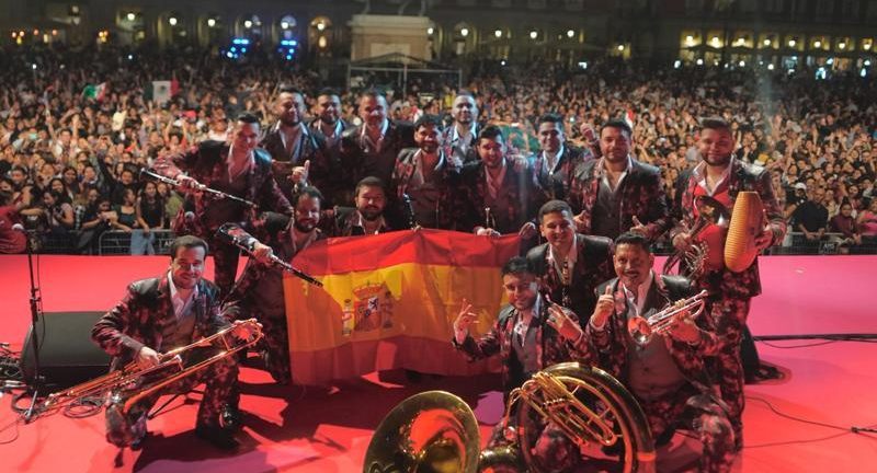 Así fue el concierto de Banda El Recodo en la Plaza Mayor de Madrid