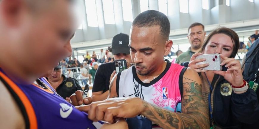 Ozuna visitó un reclusorio de la Ciudad de México