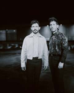 Nosotros En Todos Lados Menos Sacando La Re Edición De Alta Fidelidad.semana De @tecate Emblema